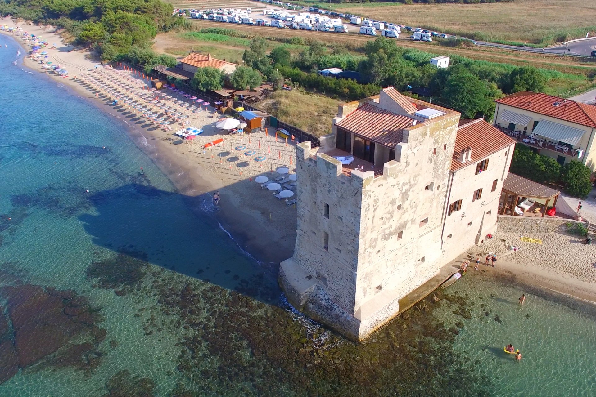 Torre Mozza e la spiaggia vista dall'alto, Parco della Sterpaia